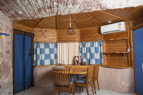 Ali\'s Underground Studio - Accommodation Brunswick Heads 6