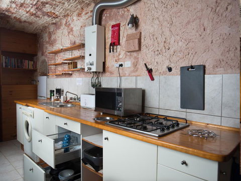 Ali\'s Underground Studio - Accommodation Brunswick Heads 4