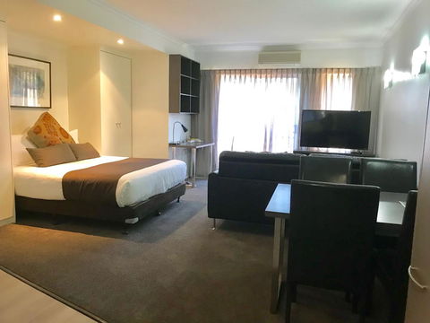 Adelaide DressCircle Apartments - Archer Street - Accommodation Brunswick Heads 4