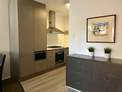 Adelaide DressCircle Apartments - Archer Street - Accommodation Brunswick Heads 1