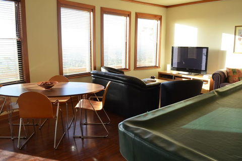 Kingsview Belair, Apartment Grand Views Of Adelaide - Accommodation Brunswick Heads 10