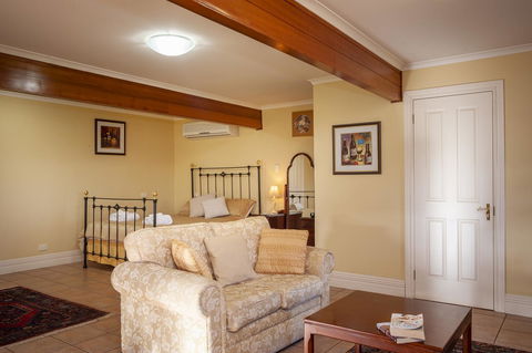 Angaston Saleyards Luxury Accommodation - Accommodation Brunswick Heads 19