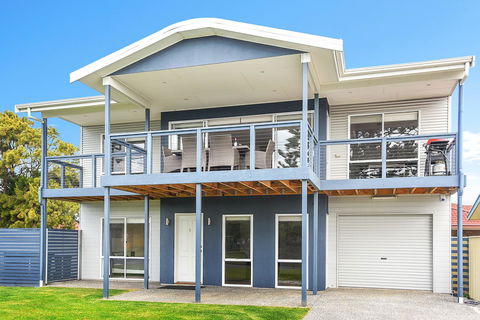 'Hope House' - Encounter Bay - Accommodation Brunswick Heads 0