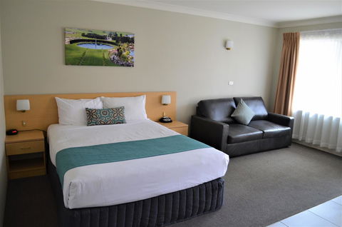 Bathurst Motor Inn - Accommodation Brunswick Heads 2