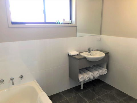 Bathurst Motor Inn - Accommodation Brunswick Heads 15