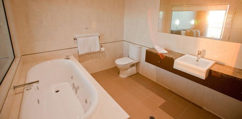 Port Lincoln Hotel - Accommodation Brunswick Heads 7