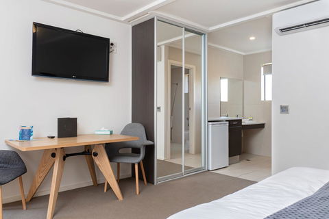 Mick O\'Sheas - Accommodation Brunswick Heads 1