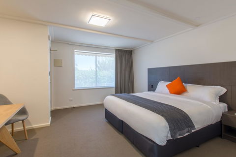Mick O\'Sheas - Accommodation Brunswick Heads 9