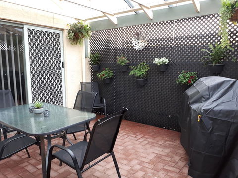 Townhouse On The Marina - Accommodation Brunswick Heads 4