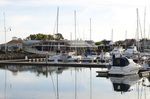 Townhouse On The Marina - Accommodation Brunswick Heads 12