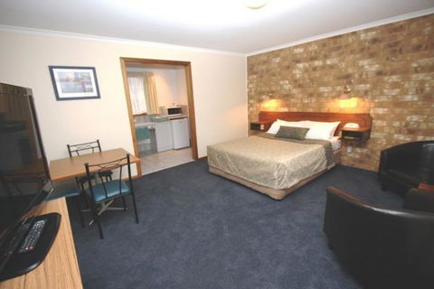 Clare Central - Accommodation Brunswick Heads 12