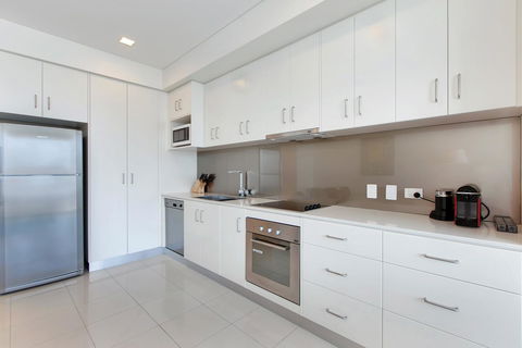 Light And Spacious, Stunning Views Of Adelaide - Accommodation Brunswick Heads 4