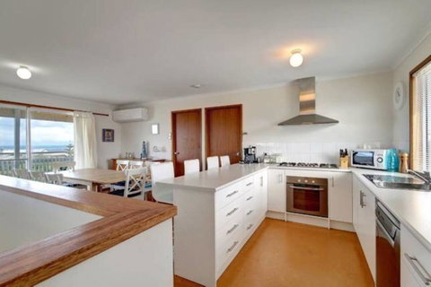 SeaWatch-Sea Views - Accommodation Brunswick Heads 3