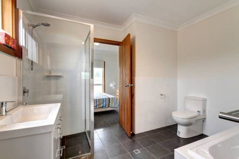 SeaWatch-Sea Views - Accommodation Brunswick Heads 8
