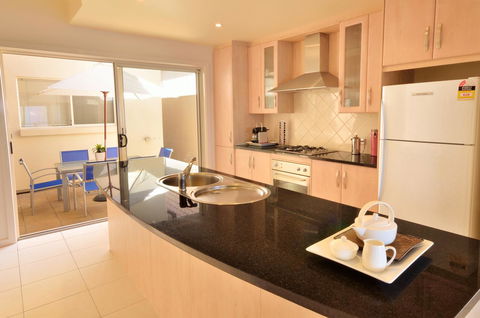 Adelaide Luxury Beach House - Accommodation Brunswick Heads 26