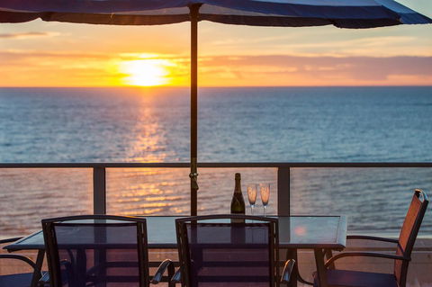 Adelaide Luxury Beach House - Accommodation Brunswick Heads 7