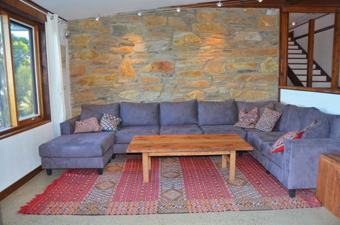 Of Stone & Wood Guesthouse - Accommodation Brunswick Heads 9