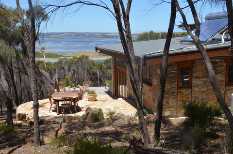 Of Stone & Wood Guesthouse - Accommodation Brunswick Heads 25