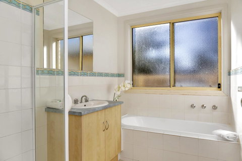 The Lighthouse - Port Willunga - C21 SouthCoast Holidays - Accommodation Brunswick Heads 11