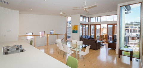 South Shores Yellowfin Villa 96 - South Shores Normanville - Accommodation Brunswick Heads 10