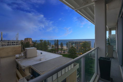 Glenelg Skyline Penthouse - Accommodation Brunswick Heads 5