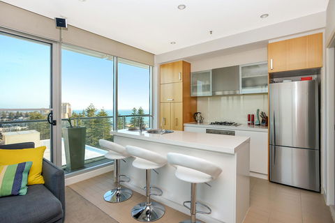 Glenelg Skyline Penthouse - Accommodation Brunswick Heads 9