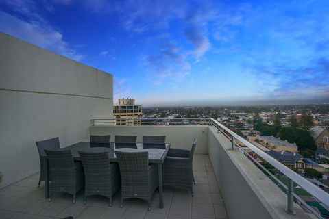Glenelg Skyline Penthouse - Accommodation Brunswick Heads 11
