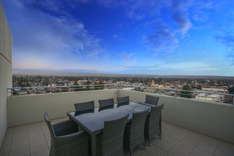 Glenelg Skyline Penthouse - Accommodation Brunswick Heads 34