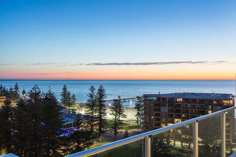 Glenelg Skyline Penthouse - Accommodation Brunswick Heads 32