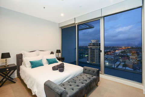 Glenelg Skyline Penthouse - Accommodation Brunswick Heads 33