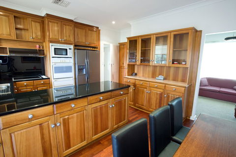 The Commodore - Accommodation Brunswick Heads 21
