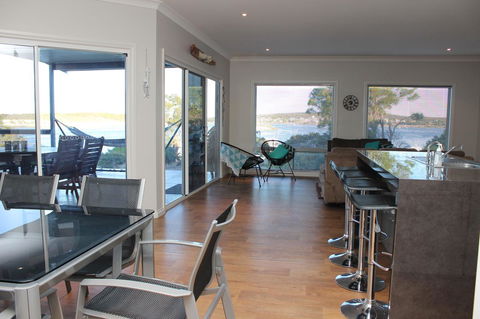 Waterfront On Osprey - Accommodation Brunswick Heads 7