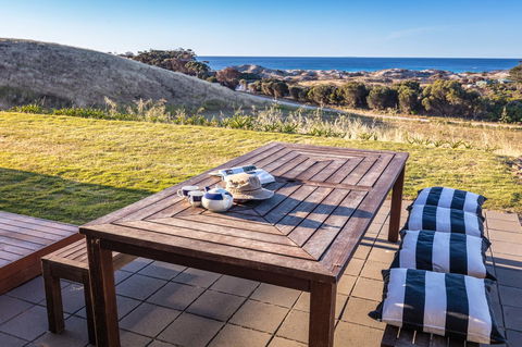 Middle River Beach House - East & West House - Accommodation Brunswick Heads 1