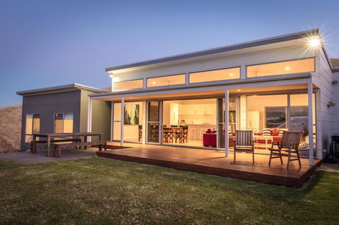 Middle River Beach House - East & West House - Accommodation Brunswick Heads 0