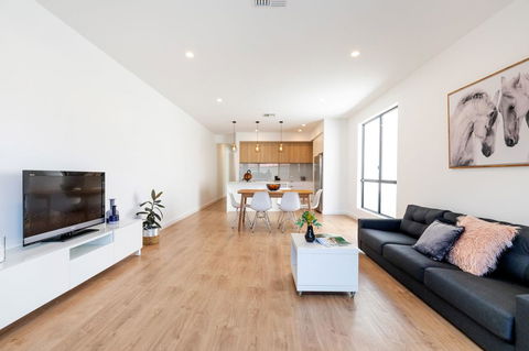 Brand New Affordable Luxury 3 Bedroom 3 Bathrooms House Close To Adelaide City, Chinatown, Beach, Adelaide Airport - Accommodation Brunswick Heads 5