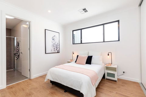 Brand New Affordable Luxury 3 Bedroom 3 Bathrooms House Close To Adelaide City, Chinatown, Beach, Adelaide Airport - Accommodation Brunswick Heads 0