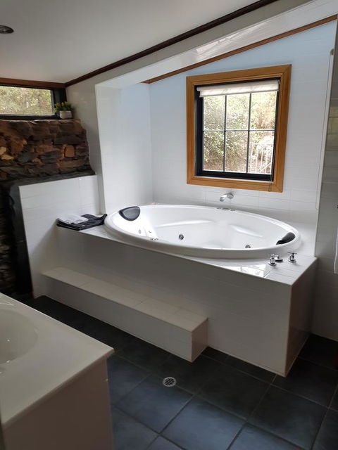 William Hunt's Retreat - Cypress Studio - Accommodation Brunswick Heads 3