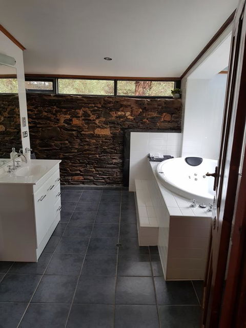 William Hunt's Retreat - Cypress Studio - Accommodation Brunswick Heads 4