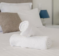 Ther-Rich Elegant 1BR Apartment in Walkerville - Accommodation Brunswick Heads