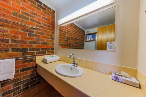 Country Roads Motor Inn Naracoorte - Accommodation Brunswick Heads 33