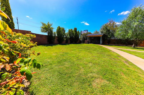 Country Roads Motor Inn Naracoorte - Accommodation Brunswick Heads 43