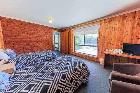 Country Roads Motor Inn Naracoorte - Accommodation Brunswick Heads 15