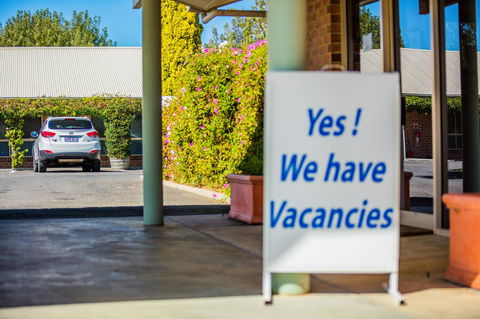 Country Roads Motor Inn Naracoorte - Accommodation Brunswick Heads 22