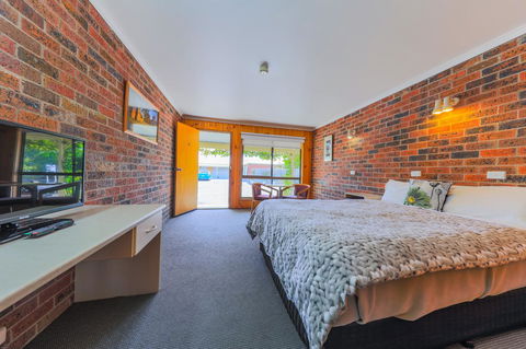 Country Roads Motor Inn Naracoorte - Accommodation Brunswick Heads 4