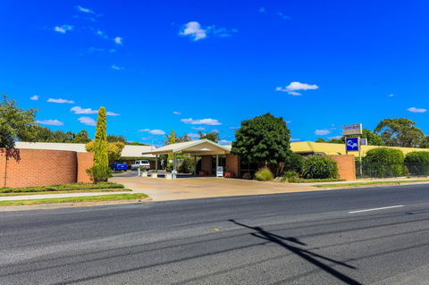 Country Roads Motor Inn Naracoorte - Accommodation Brunswick Heads 11