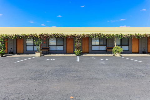 Country Roads Motor Inn Naracoorte - Accommodation Brunswick Heads 29
