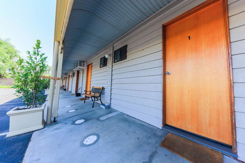 Country Roads Motor Inn Naracoorte - Accommodation Brunswick Heads 31