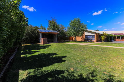 Country Roads Motor Inn Naracoorte - Accommodation Brunswick Heads 9