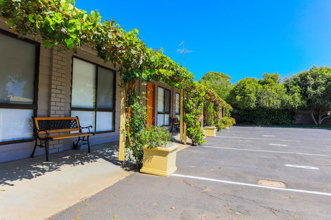 Country Roads Motor Inn Naracoorte - Accommodation Brunswick Heads 26