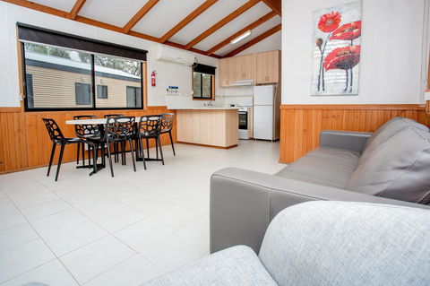 BIG4 Renmark Riverfront Holiday Park - Accommodation Brunswick Heads 1
